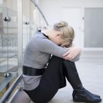 Klasična poza depresivnih Stres i depresija - posledice prirodni lek i lečenje depresije