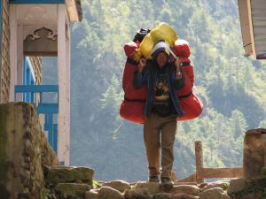Ko su Šerpasi - heroji i planinski vodiči sa Himalaja
