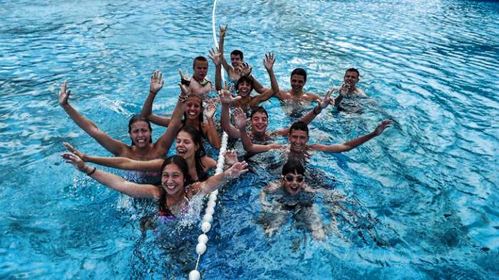 Letnji teniski kamp za decu i odrasle "No Limits" - Kopaonik rekreacija u bazenu