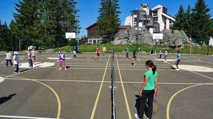 Letnji teniski kamp za decu i odrasle "No Limits" - Kopaonik trening tenisera