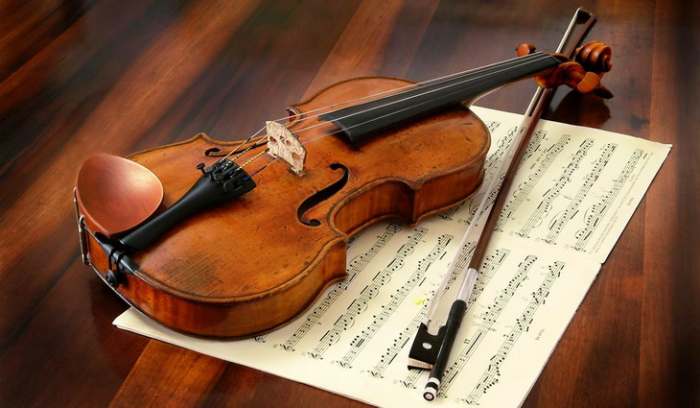 JEDNA OD DESET - Stradivarijeva viola