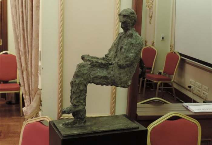 Poklon statua Teslin rodjendan i izložba radova Nikola Tesla ponovo u Beogradu