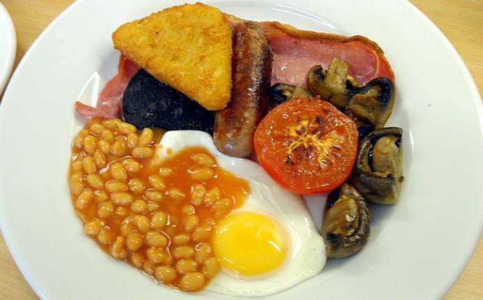 kako izgleda Engleski doručak - full English breakfast