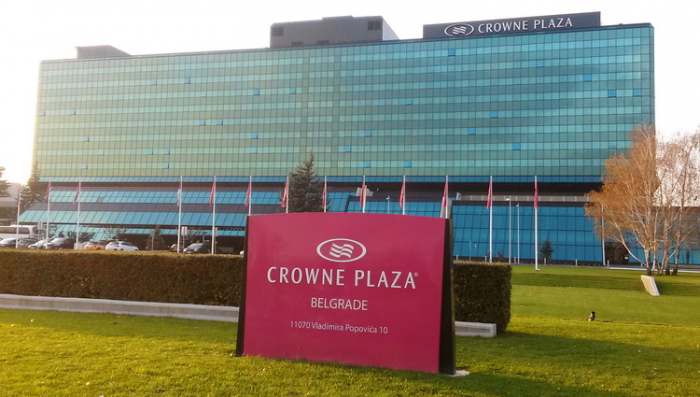 Crown Plaza u Beogradu i nedeljni brunch švedski sto