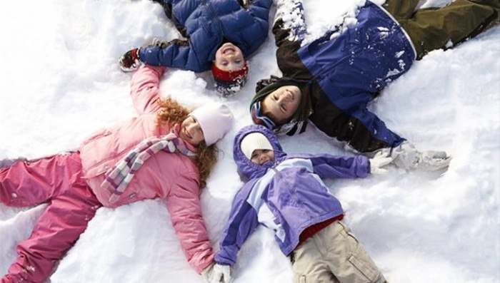 Deca na snegu - Zimski dečiji kamp Tara 2015