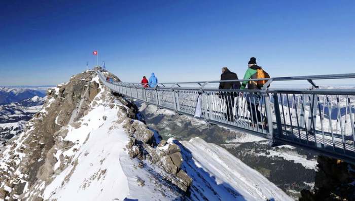Viseći-most-u-Švajacarskoj-Scex-Rouge