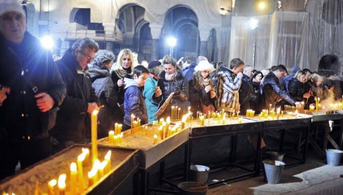 Kako je obeležen Božić ispred Hrama Svetog Save u Beogradu