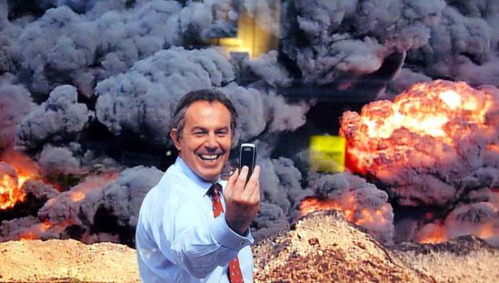 Prodavnica igračaka i Toni Bler za malog dečaka Aleksandra - Tony Blair selfie