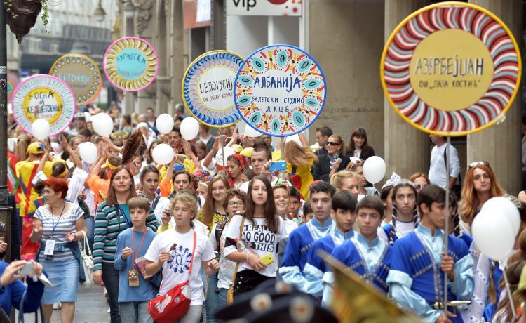 Beorgad, 2. oktobra 2014 - Medjunarodni susret dece Evrope "Radost Evrope" poceo je danas defileom na Trgu Republike. FOTO TANJUG / DANILO PETERNEK / bb