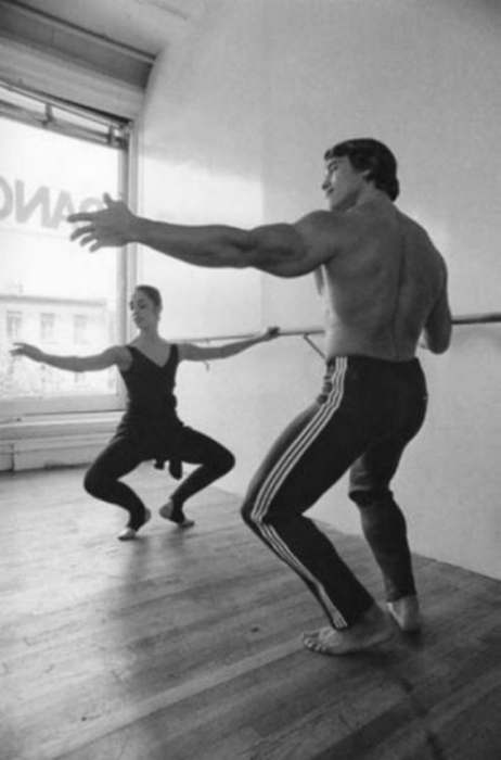Arnold Švarceneger vežba balet
