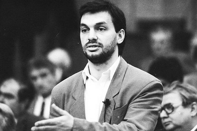 Viktor Orban 1990 godine