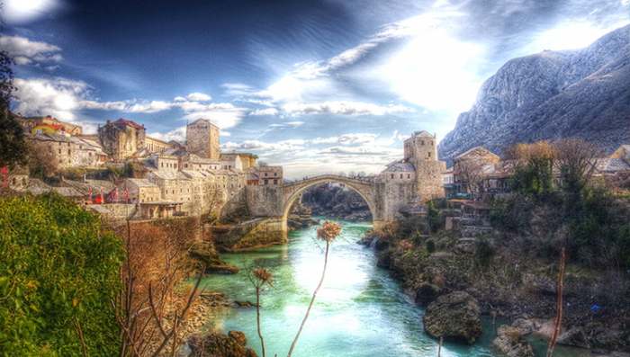 Mostar i pesma Mostarske kiše - Pero Zubac