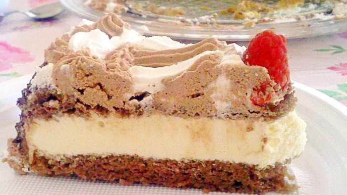 Torta sa šampanjcem Recepti za tri Novogodišnje torte