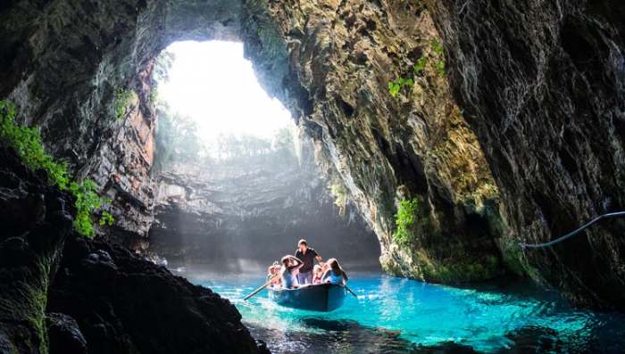 Pećina i podzemno jezero Melisani na Kefaloniji