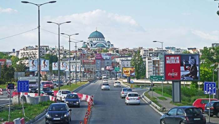 Beograd Autokomanda - pogled na Hram svetog Save