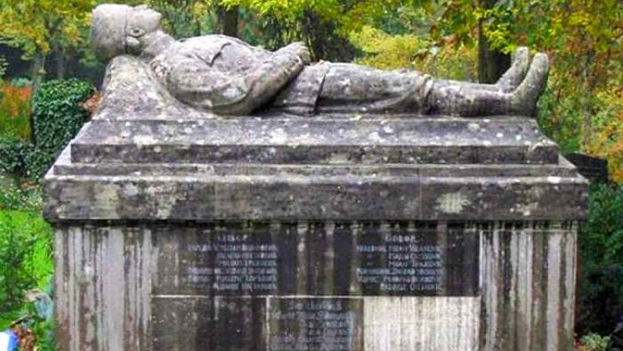 spomenik srpskom ratniku